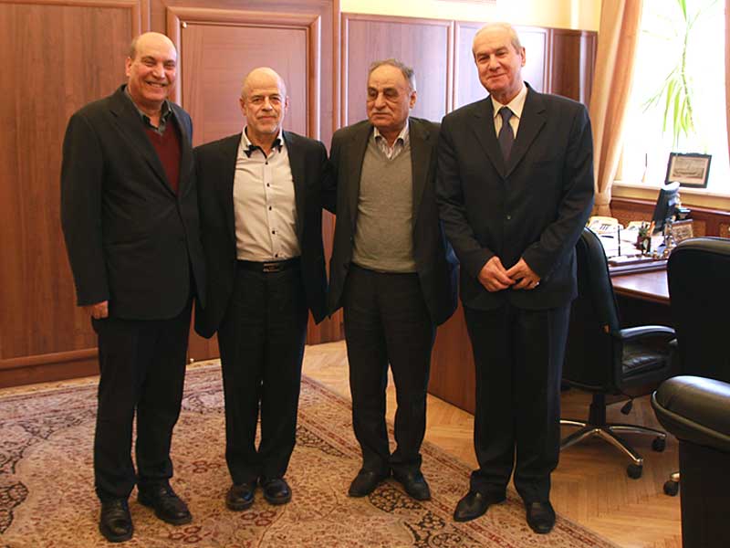 В.В.Наумкин провел встречу с представителями Палестины.