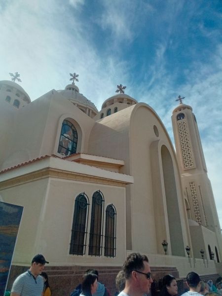Взгляд в небеса. Коптская церковь на Синае. Январь 2023, Шарм аш-Шейх, АРЕ.