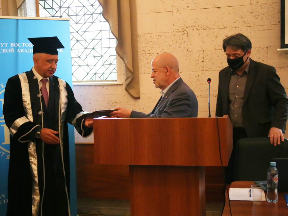 I.F. Gafurov, the Rector of Kazan Federal University, was Awarded the Degree of 
