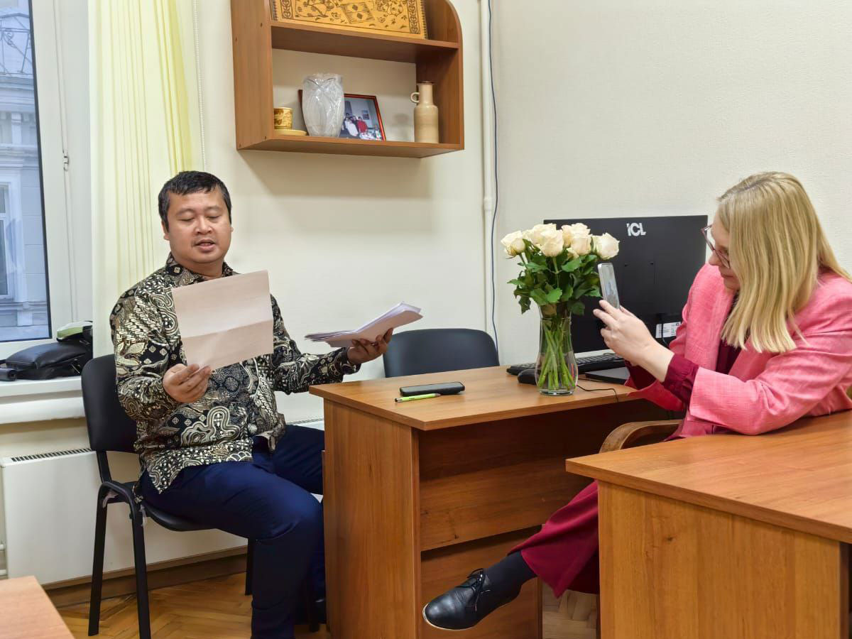 Доклад Раймонда Лаурентиса Пардамеана об индонезийских пантунах